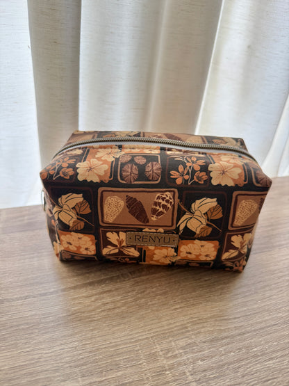 Boxy Pouch (Med)