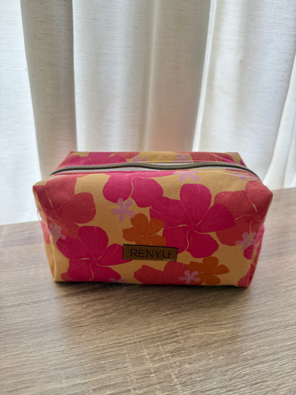 Boxy Pouch (Med)