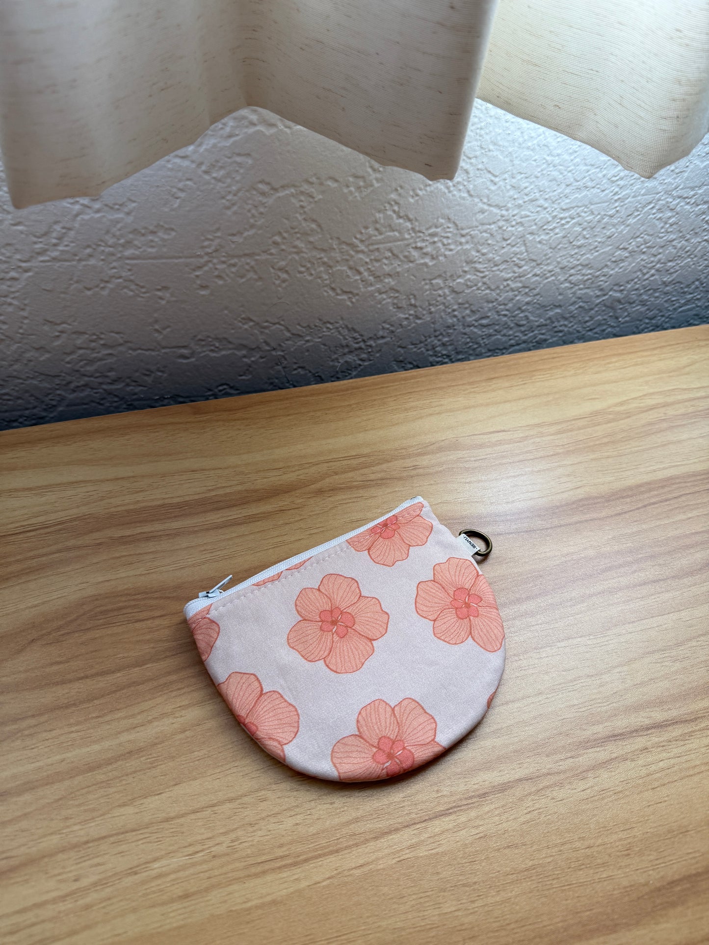 Luna Pouch