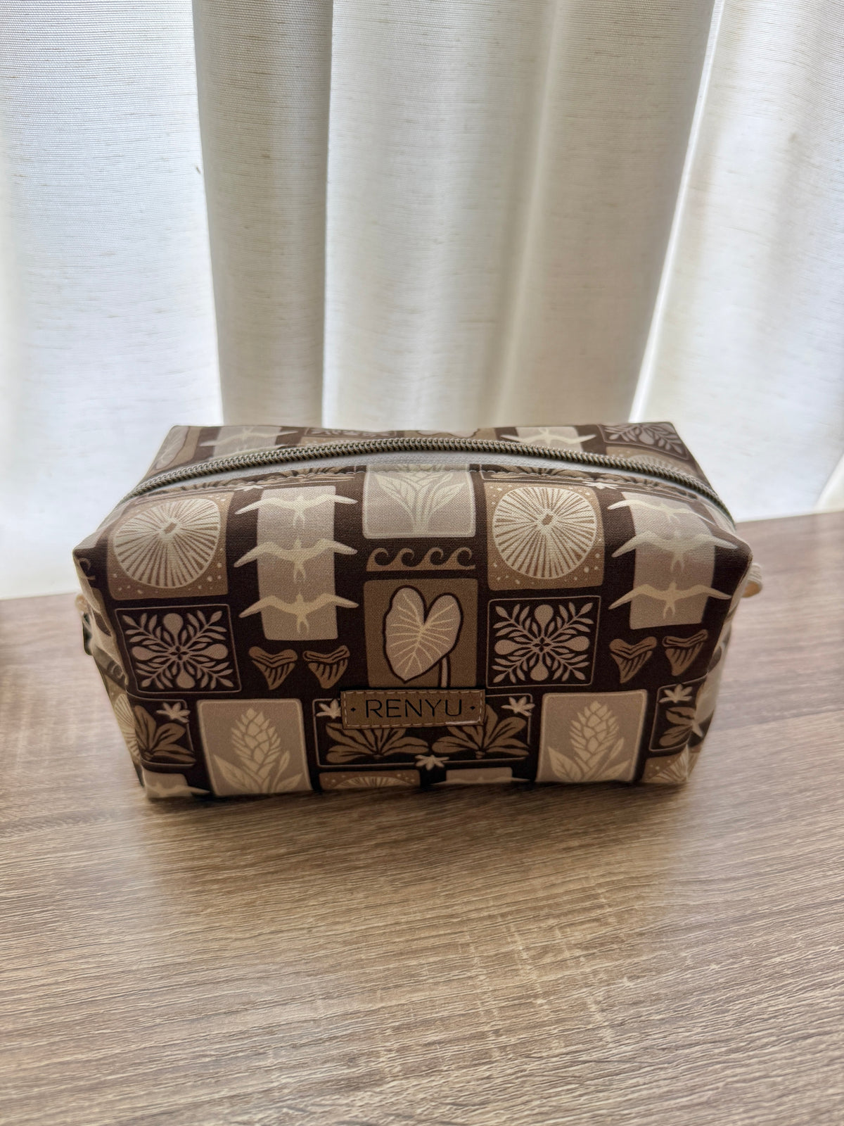 Boxy Pouch (Med)
