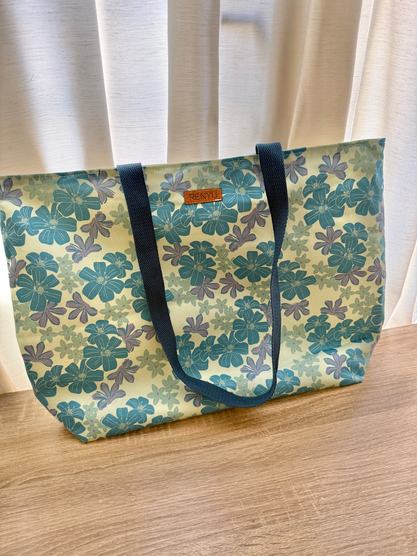 Basic Tote