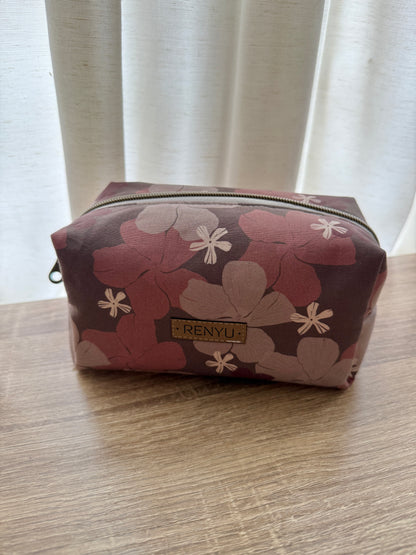Boxy Pouch (Med)