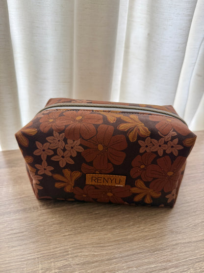 Boxy Pouch (Med)