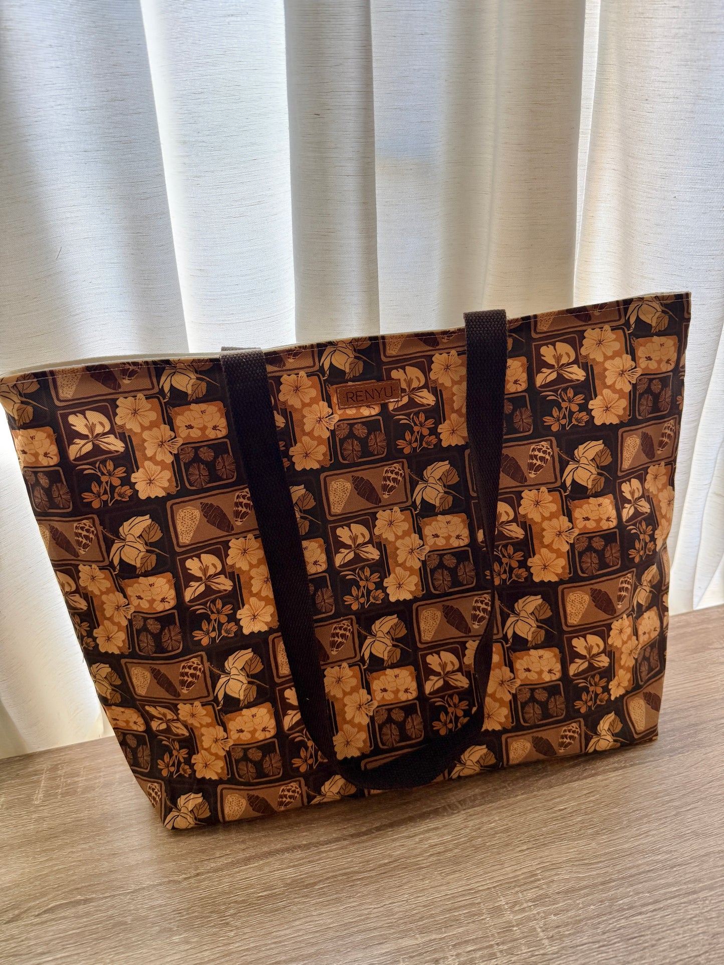 Basic Tote