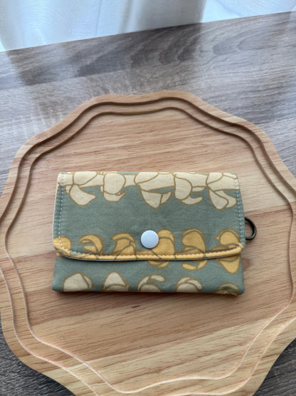 Snap Pouch