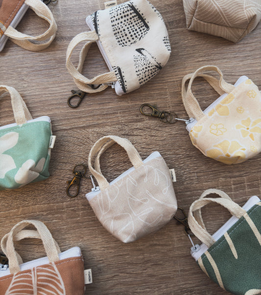 Mini tote charm