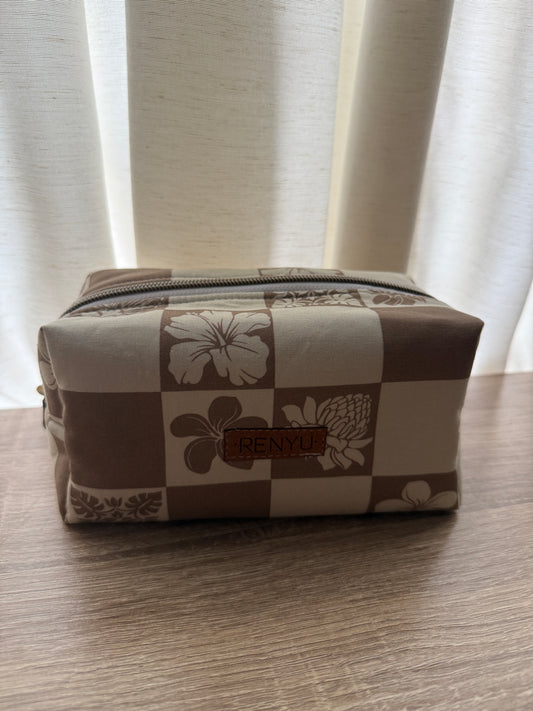 Boxy Pouch (Med)